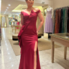 Vestido de festa marsala