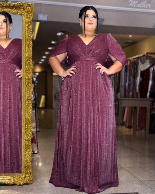 Vestido de Festa Plus Size Marsala Capa Xale, Tecido Brilho.