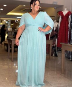 Vestido de Festa Plus Size Verde Menta Capa Xale, Tecido Brilho.