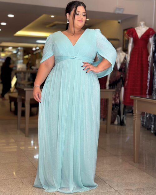 Vestido de Festa Plus Size Verde Menta Capa Xale, Tecido Brilho.