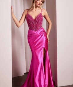 Vestido bordado com alça e fenda - Party